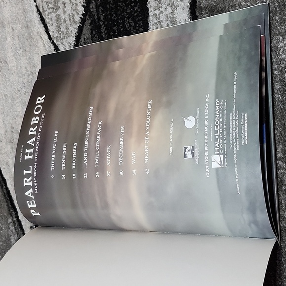 PEARL HARBOR MUSIC FROM MOTION PICTURES 2001 PIANO SOLO SONGBOOK COLORED PHOTOS - Picture 5 of 16